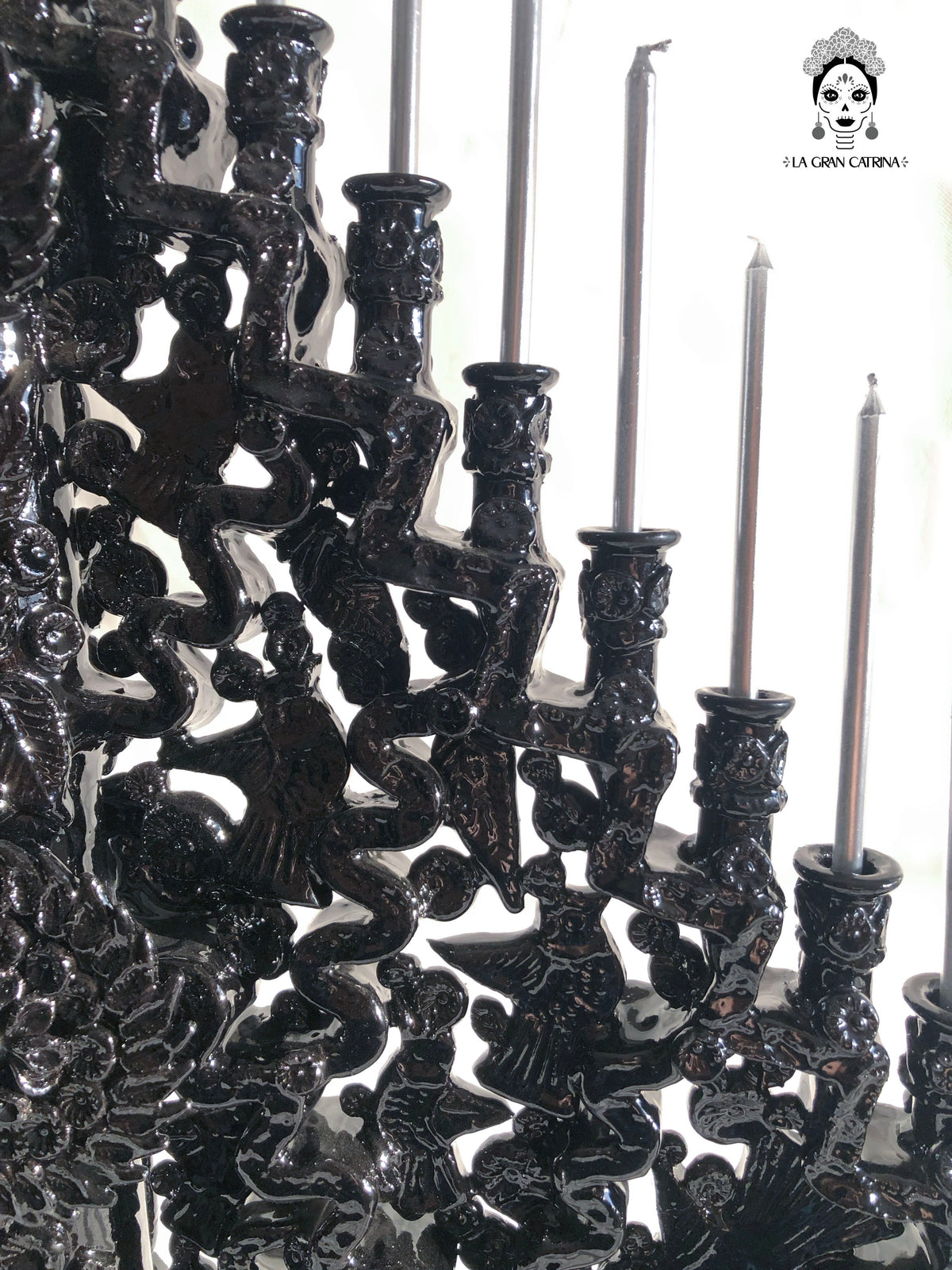 Candelero negro de 25 velas - Barro vidriado - 63 cm. 25 in.