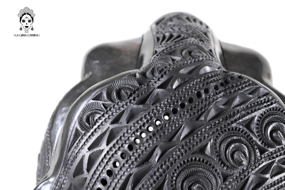 Cabeza de Jaguar de Barro Negro - 22 cm. 8.7 in. Barro negro