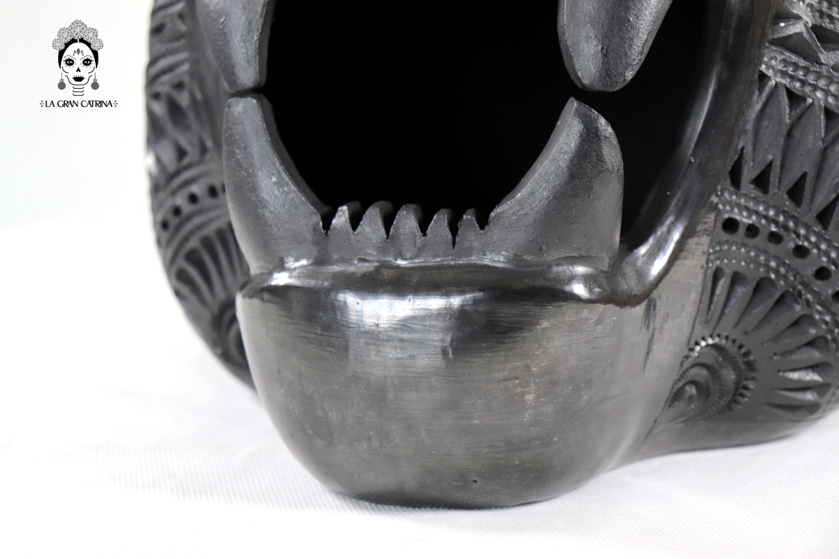 Cabeza de Jaguar de Barro Negro - 22 cm. 8.7 in. Barro negro