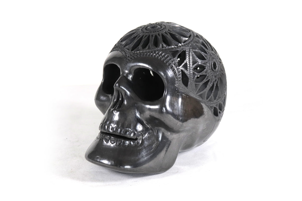 Cráneo de Barro Negro 18 cm. 7.1 in. Barro negro