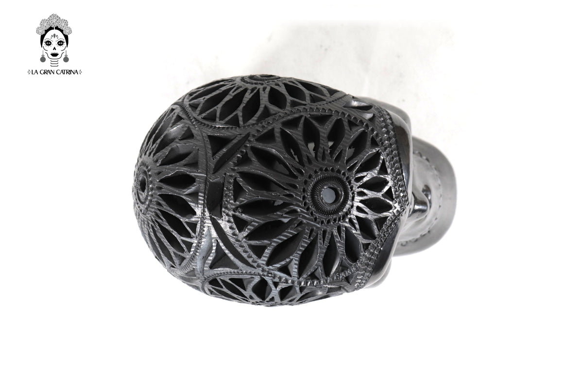 Cráneo de Barro Negro 18 cm. 7.1 in. Barro negro
