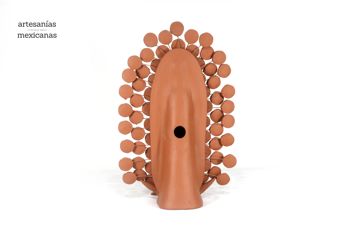 Virgen de Guadalupe - 35 cm. - Barro natural