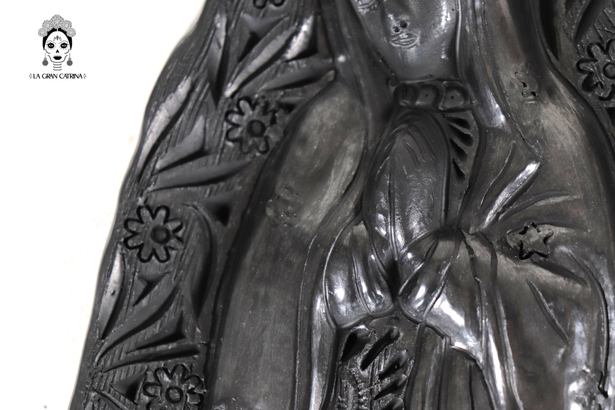 Virgen de Guadalupe en Barro Negro 32 cm. 12.6 in. Barro negro