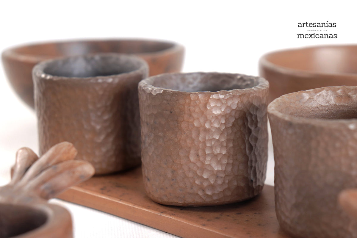 Set de vasos, caballitos y corazones de barro Artesanía