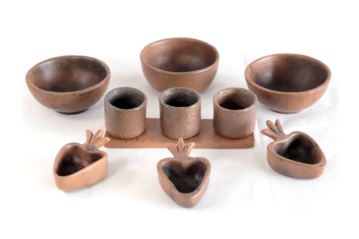 Set de vasos, caballitos y corazones de barro Artesanía