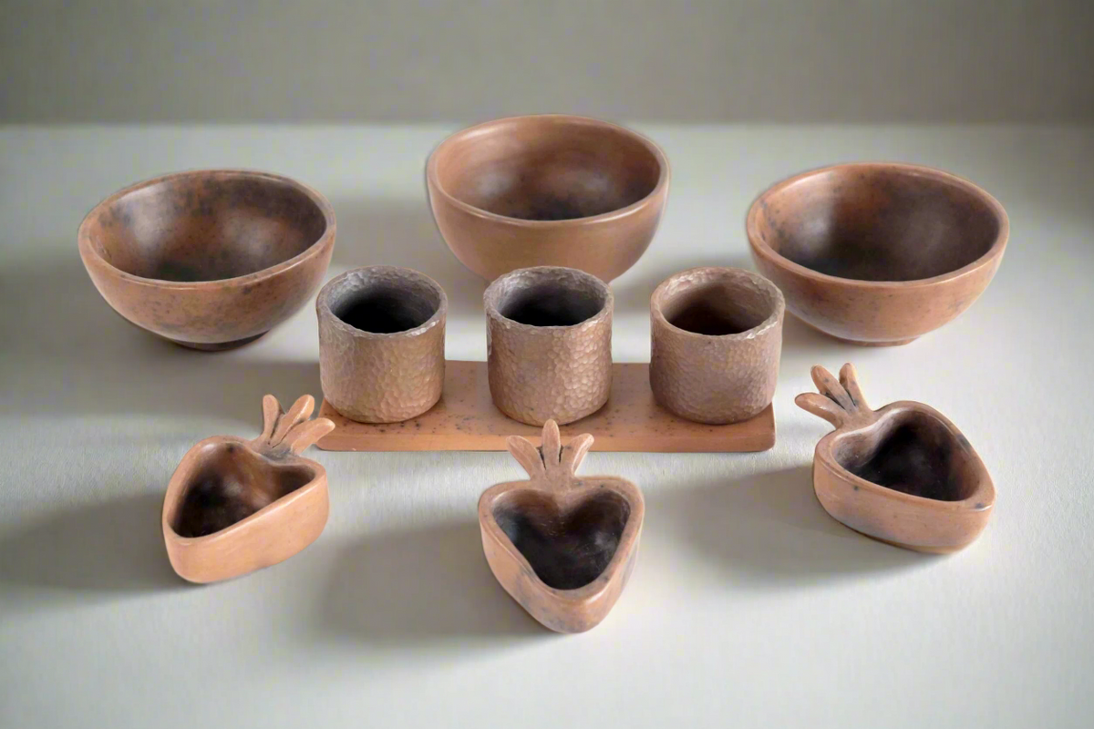 Set de vasos, caballitos y corazones de barro Artesanía