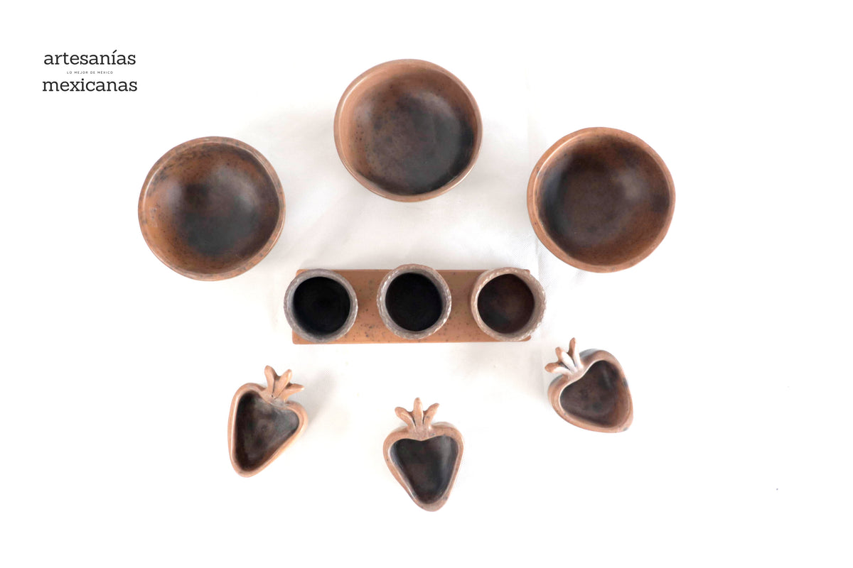 Set de vasos, caballitos y corazones de barro Artesanía
