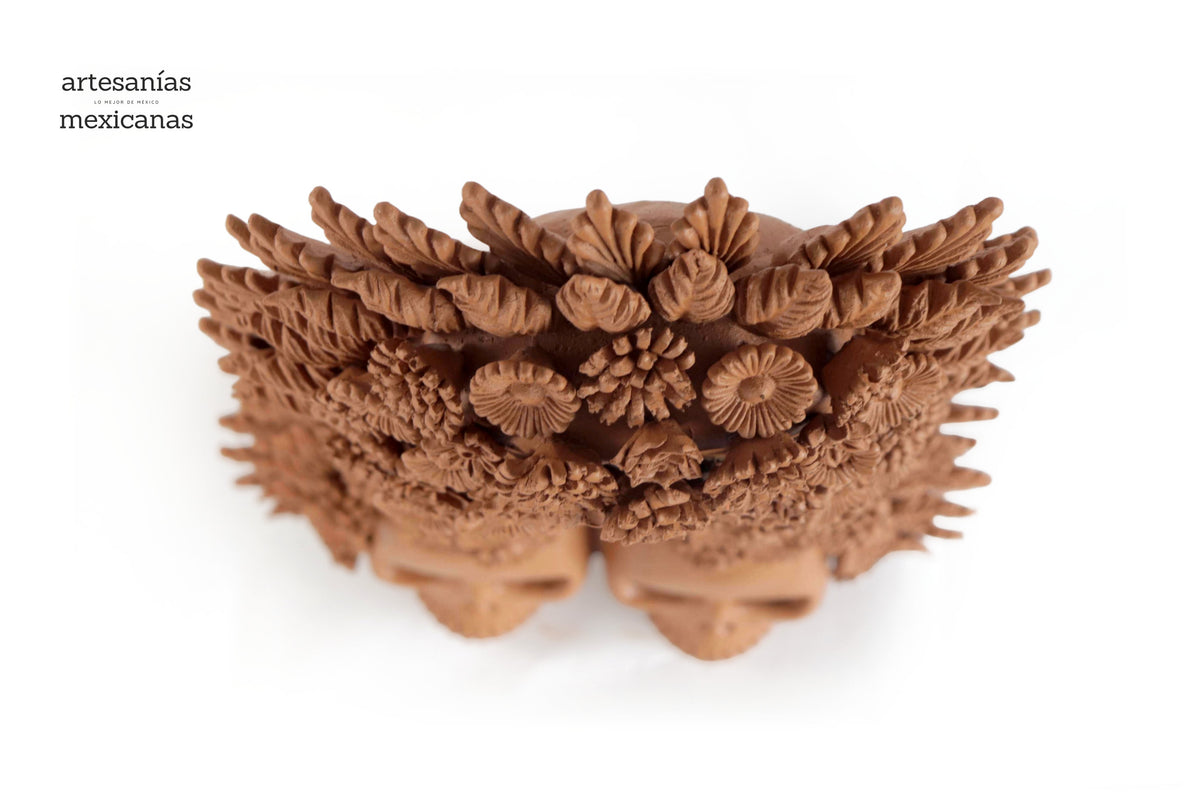 Arco de calaveras y flores - 42 cm. 16.5 in.