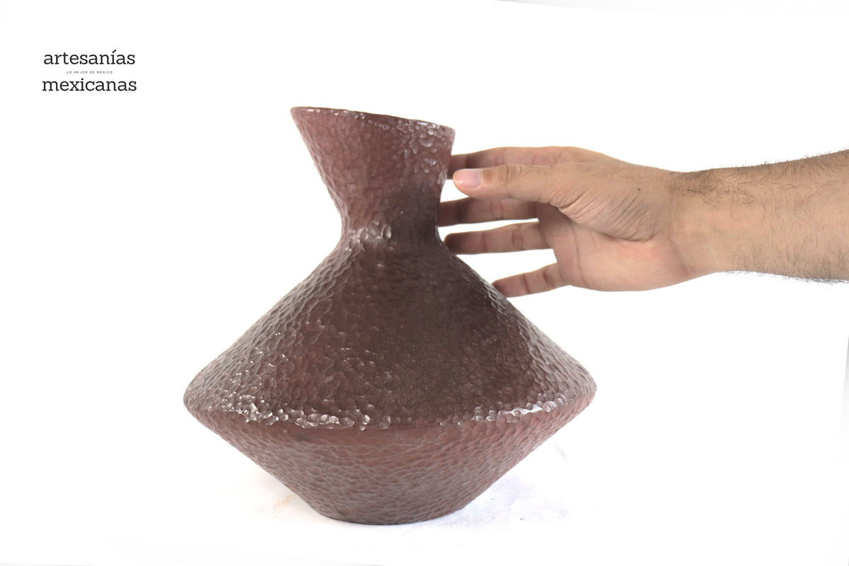 Jarrón moderno de barro martillado rojo - 25 cm. 10 in. Artesanía