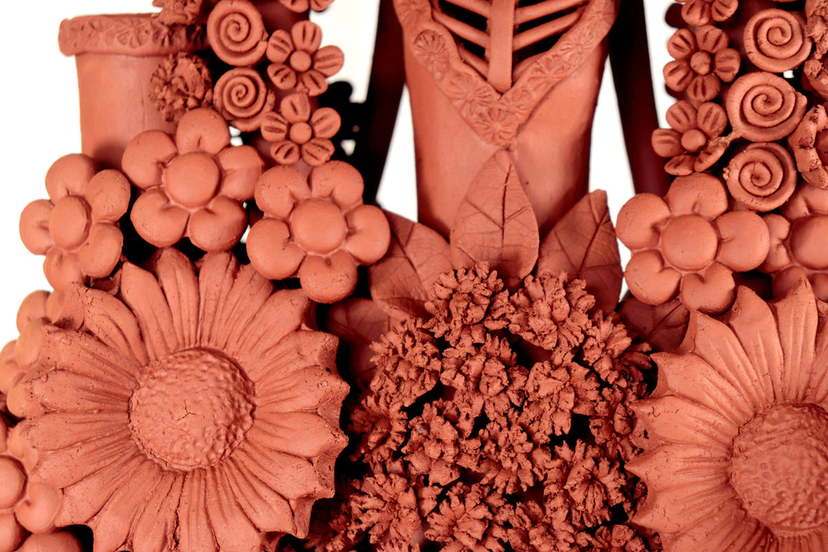 Candelero Altar Calavera Floral Barro Natural - 62 cm. 24.4 in.