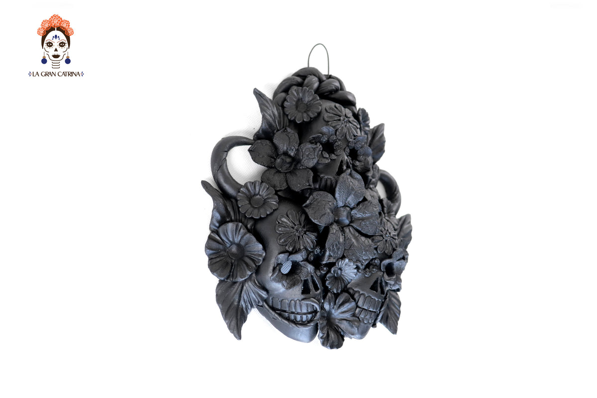 Cráneos Negros con Flores I - 20 cm. 7.8 in. Artesanía