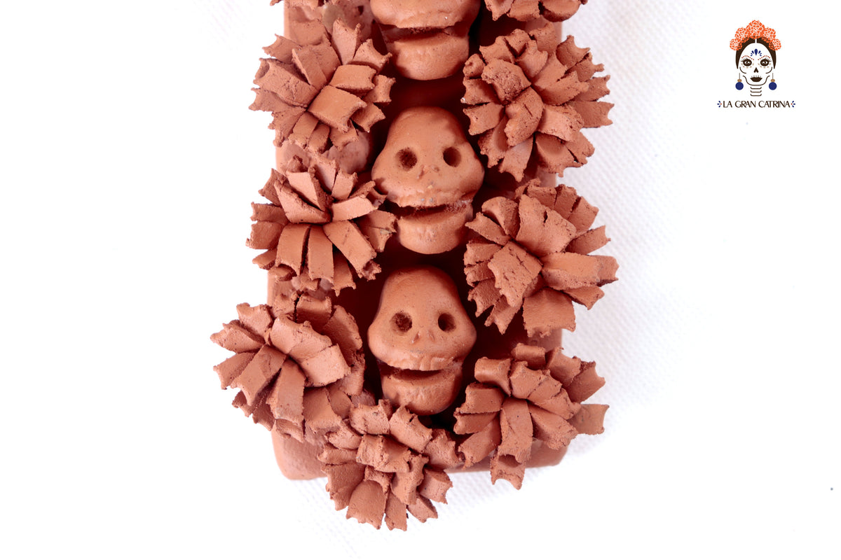 Cruz de Día de Muertos Barro 24 cm. 10 in. Artesanía