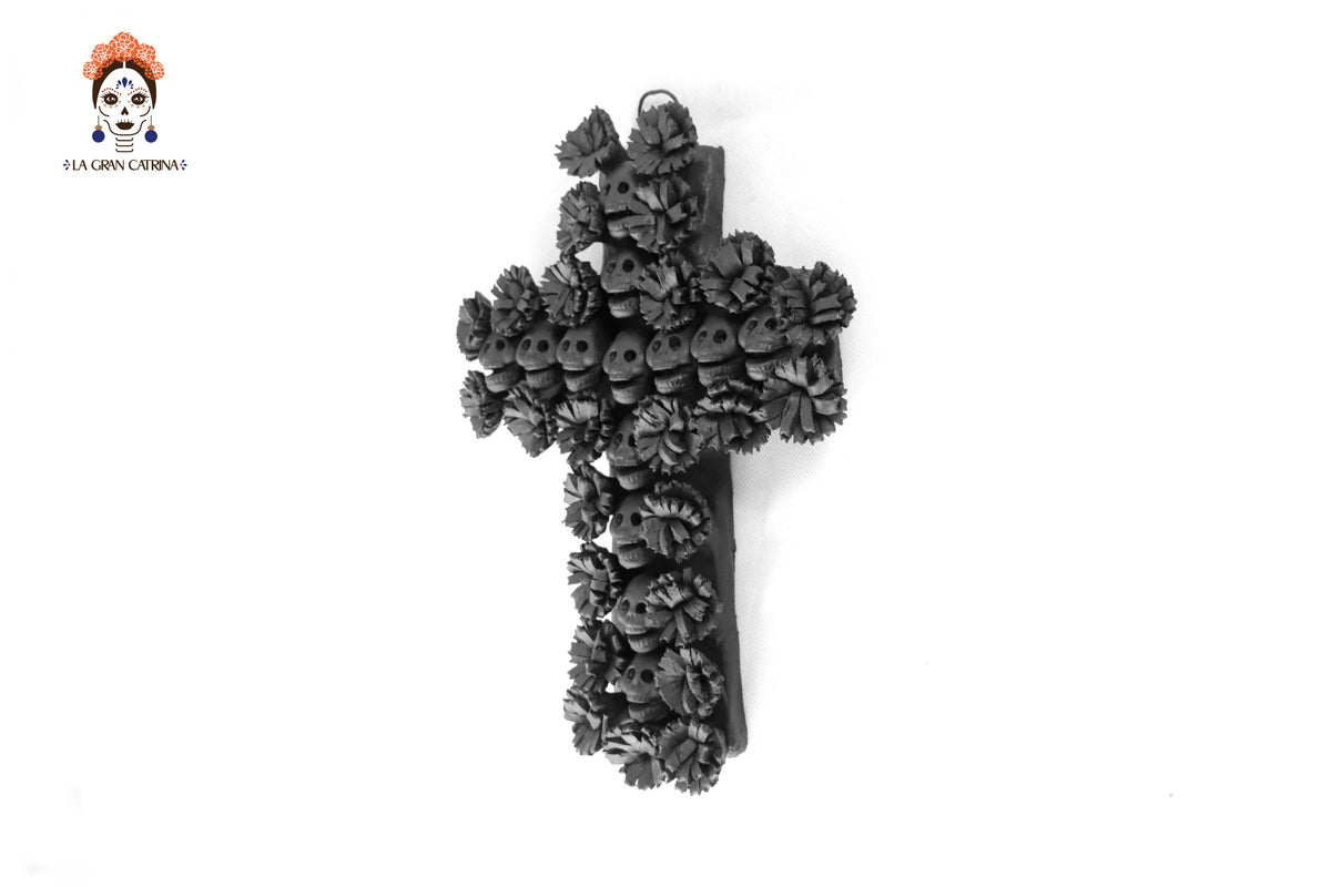 Cruz de Día de Muertos Barro color Negro 24 cm. 10 in.