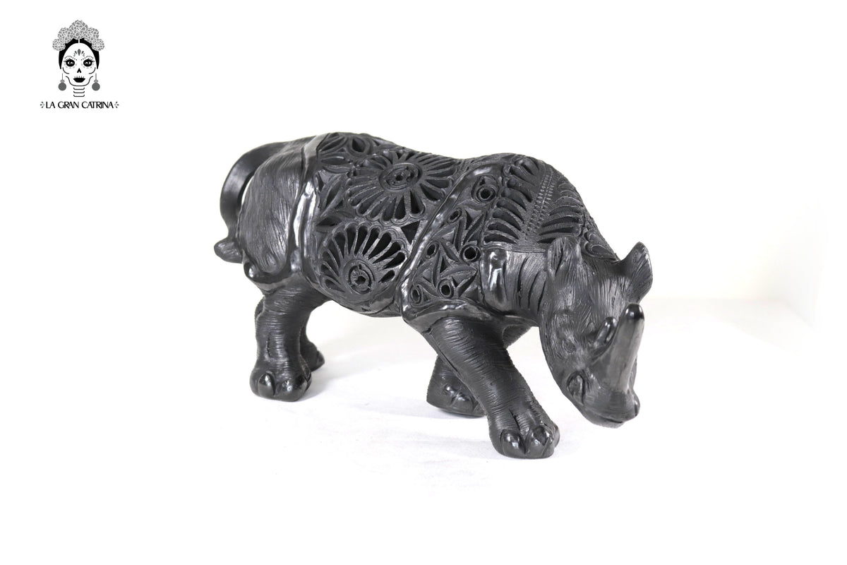 Rinoceronte de Barro Negro - 20 cm. 7.9 in. Barro negro