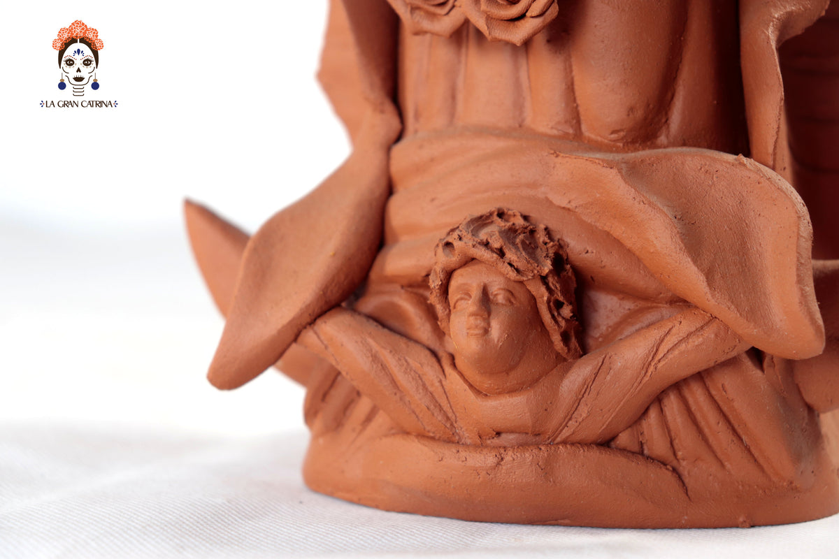 Virgen de Guadalupe - Barro natural - 30 Cm. 11.8 in. Artesanía