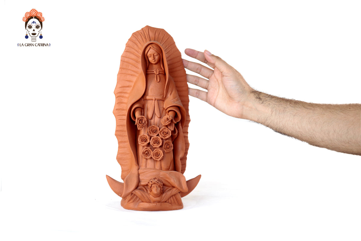 Virgen de Guadalupe - Barro natural - 30 Cm. 11.8 in. Artesanía