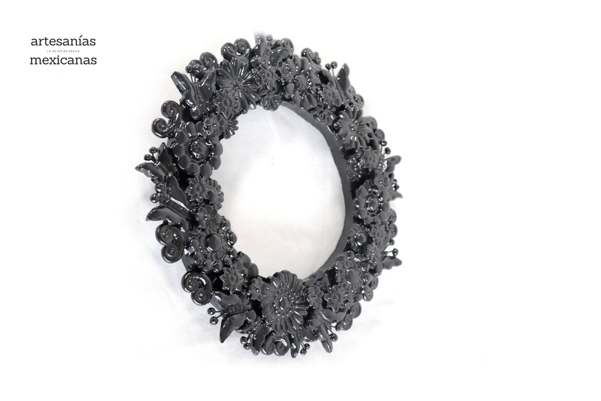 Corona negra - Barro vidriado - 33 cm. 13 in.