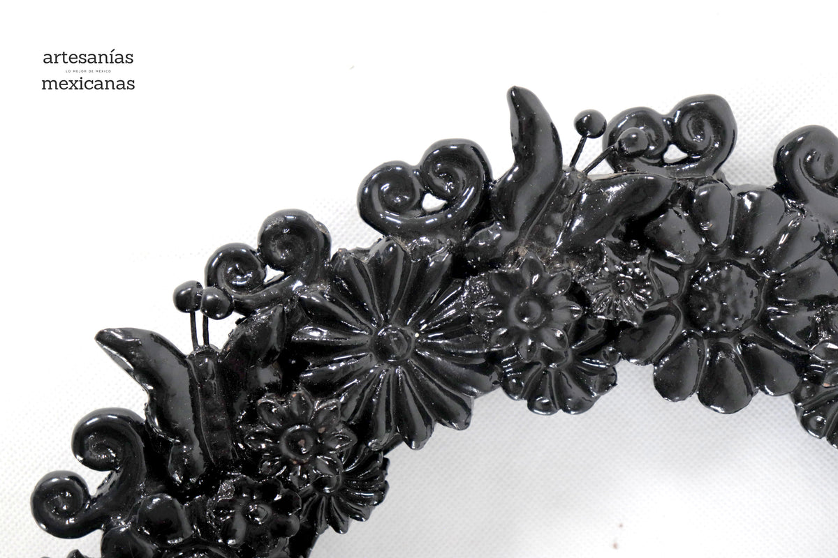 Corona negra - Barro vidriado - 33 cm. 13 in.