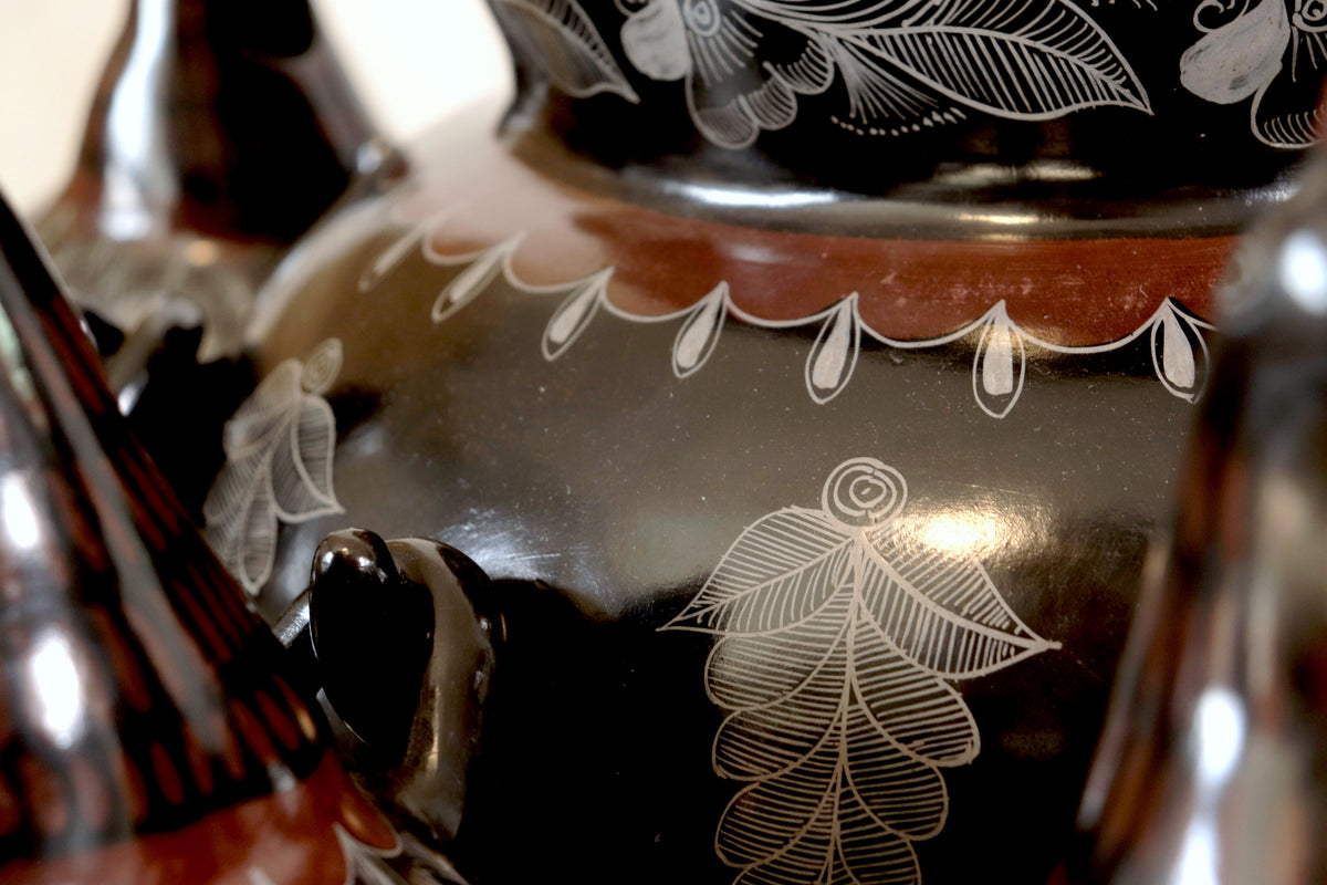 Gallinero - Cerámica artesanal de Huancito - 81 cm. 32 in.