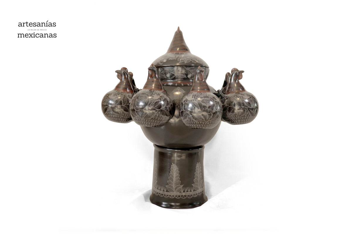 Gallinero - Cerámica artesanal de Huancito - 81 cm. 32 in.