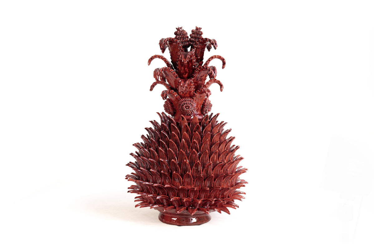 Piña Michoacana Roja con Hojas Curveadas - 48 cm. 19 in. Piña