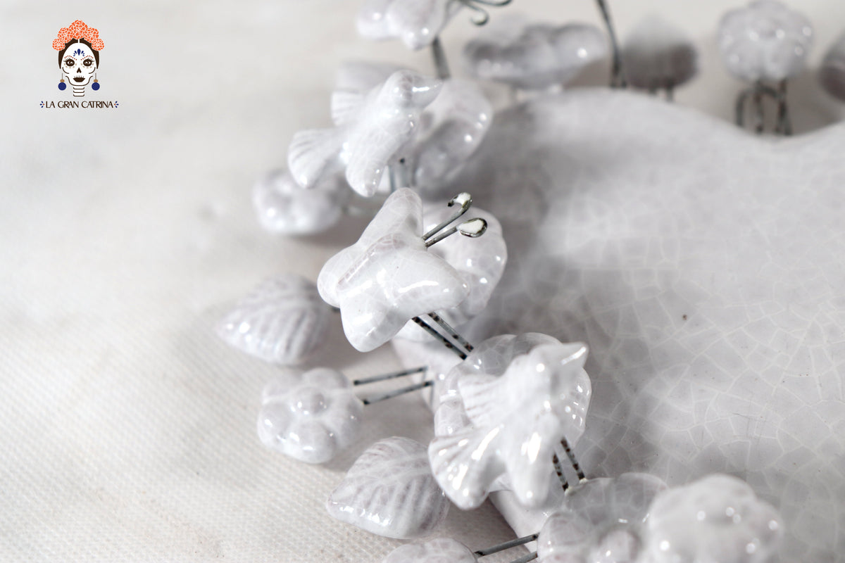 Corazón Barro Vidriado Blanco con Flores - 22 cm 8.6 in.