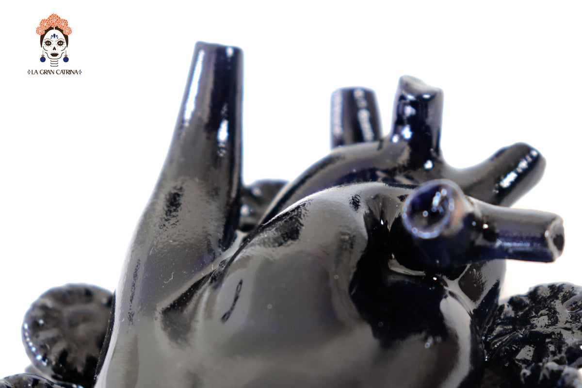 Corazon Negro de pared pequeño - Barro vidriado - 10.5 cm. 4.1 in.