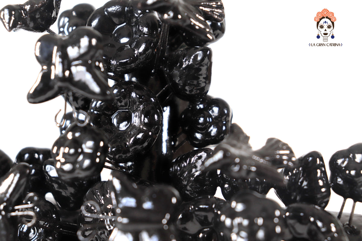 Cruz negra vidriada de 22 cm. - 8.6 in.