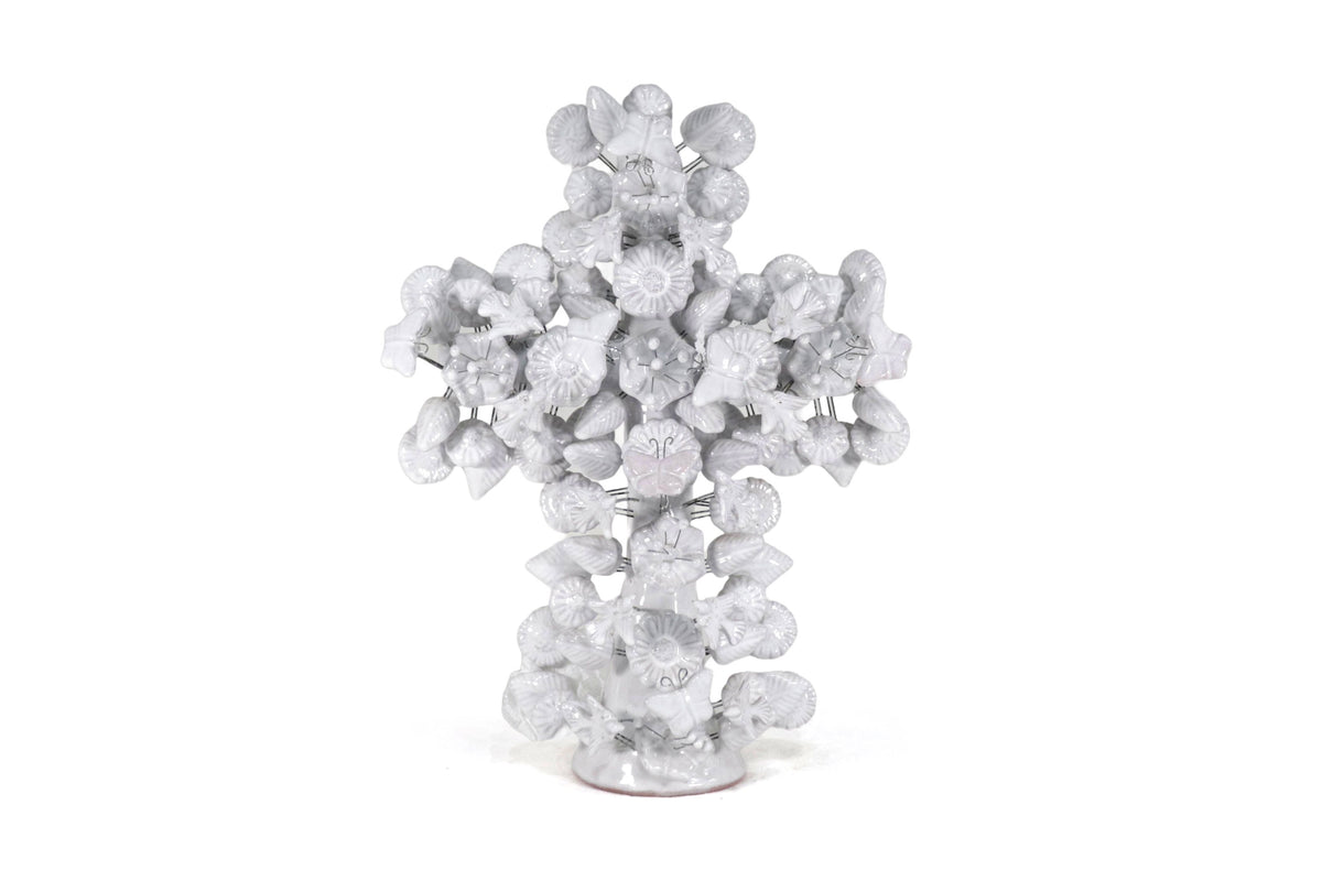 Cruz blanca vidriada de 43 cm.