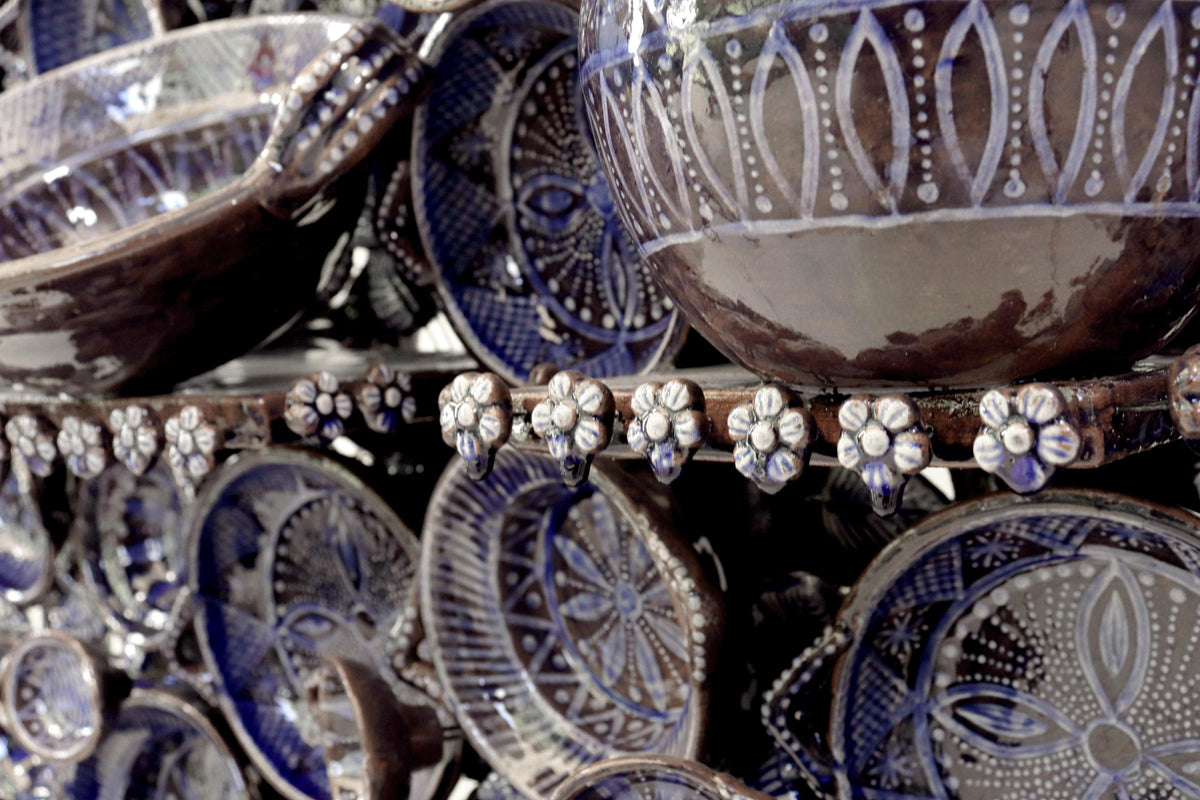 Cocina tradicional azul - Barro vidriado - Pieza de concurso - 125 cm. 49.2 in