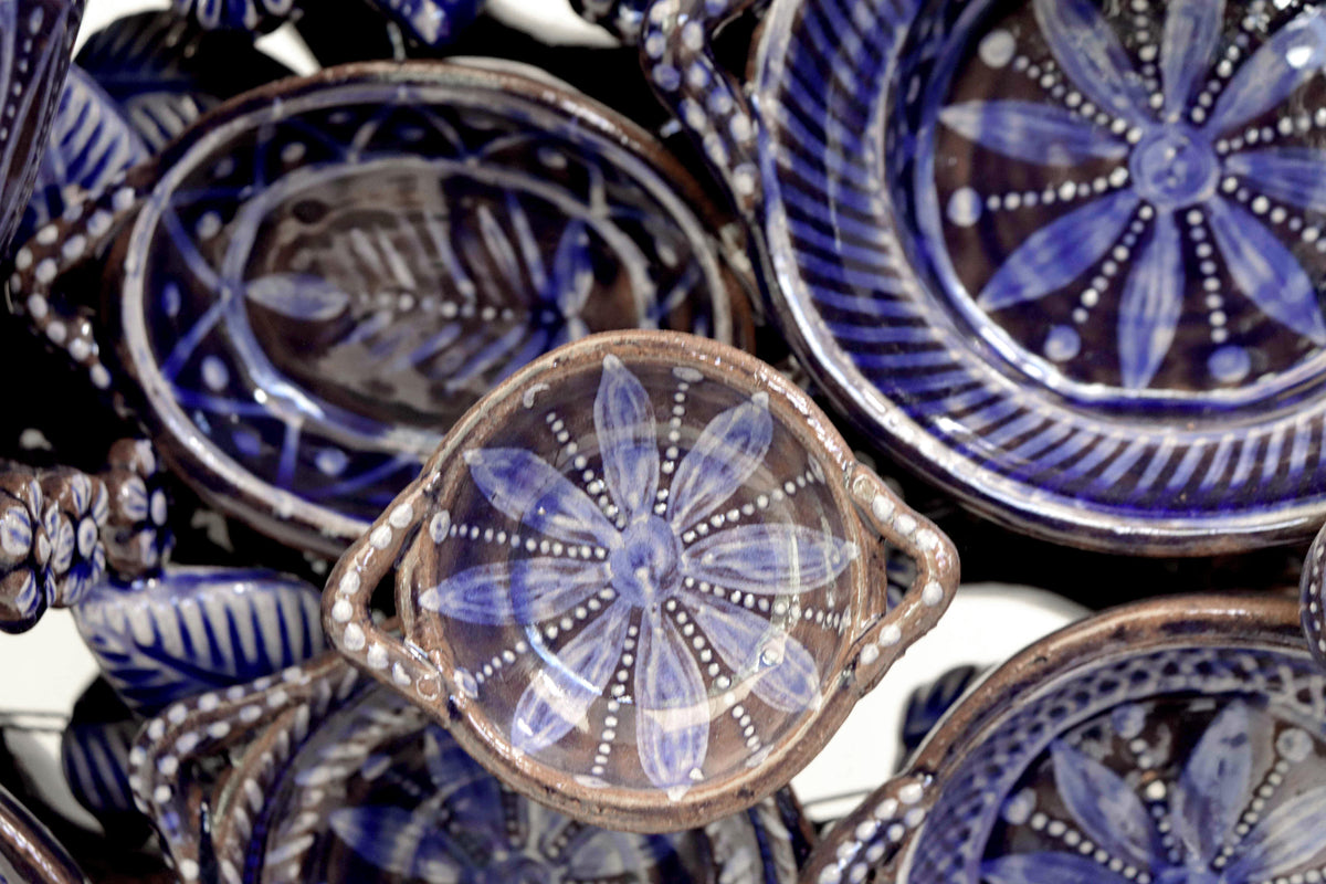 Cocina tradicional azul - Barro vidriado - Pieza de concurso - 125 cm. 49.2 in