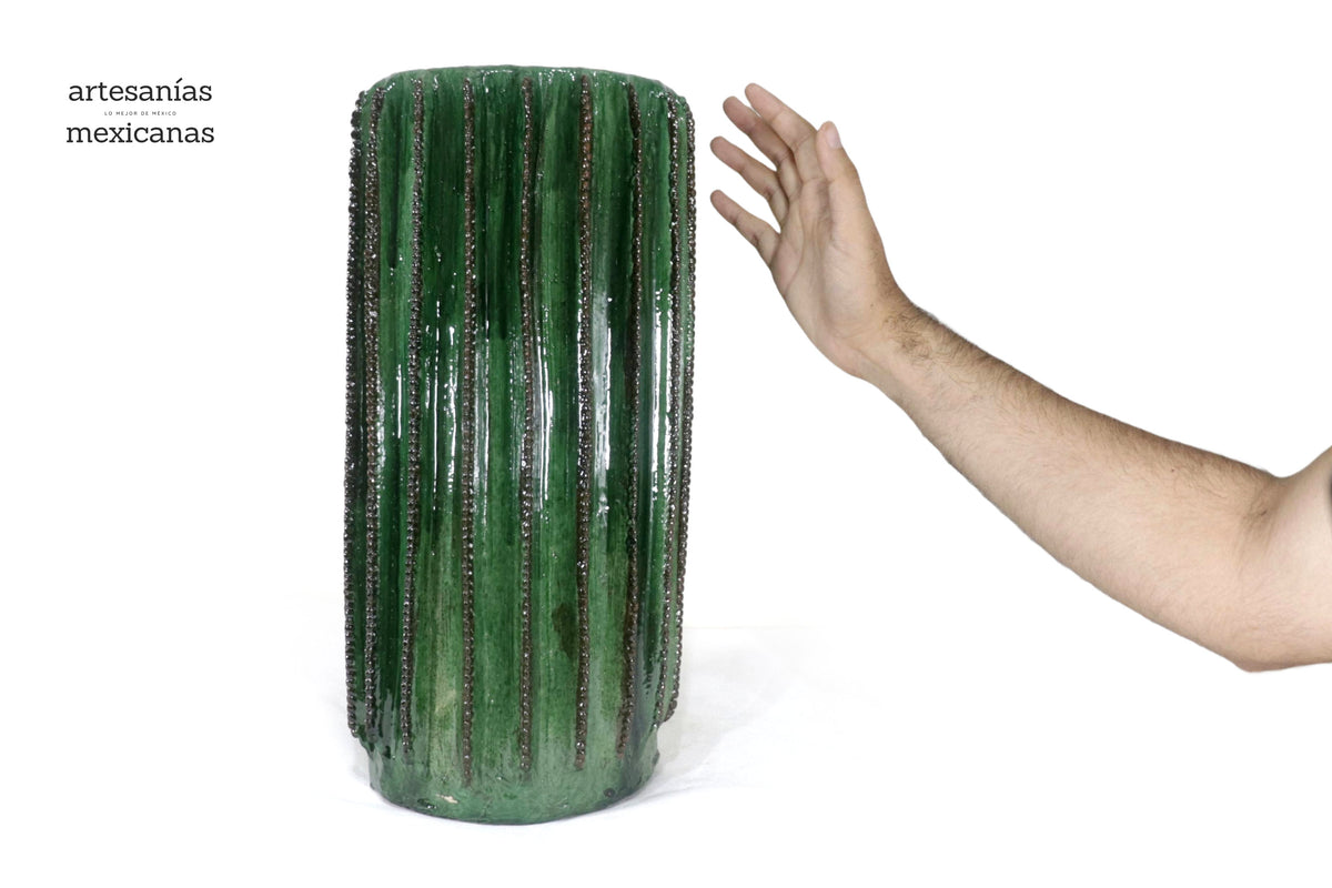 Cactus de barro vidriado 43.5 cm. - Maceta