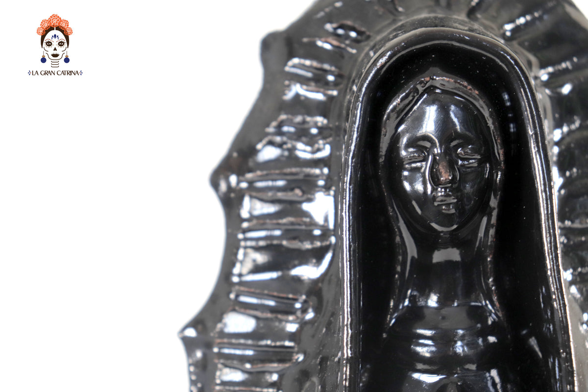 Virgen de Guadalupe - Barro Vidriado color negro - 30 Cm. 11.8 in. Vidriado Santa Fe
