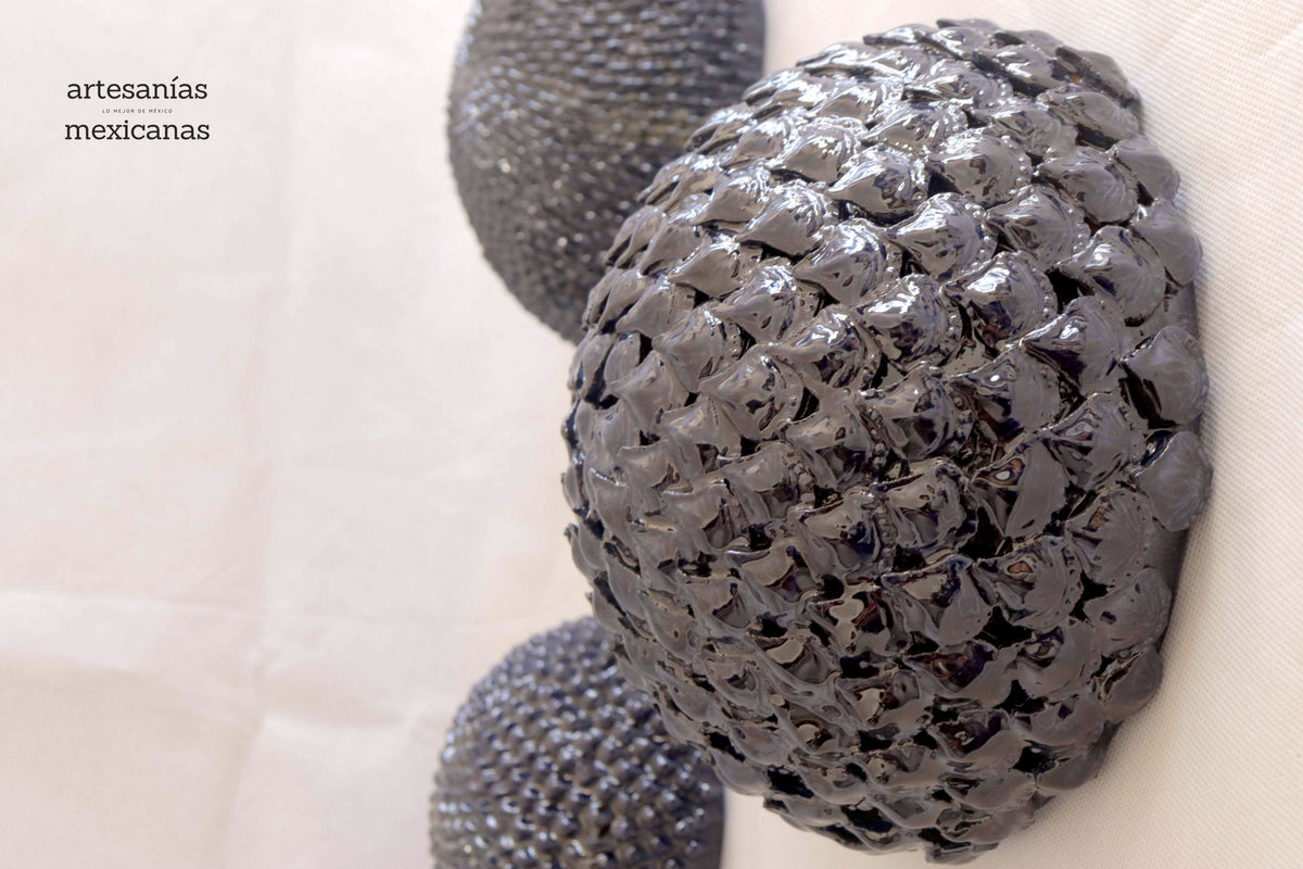 Esferas vidriadas azules de pared - En producción