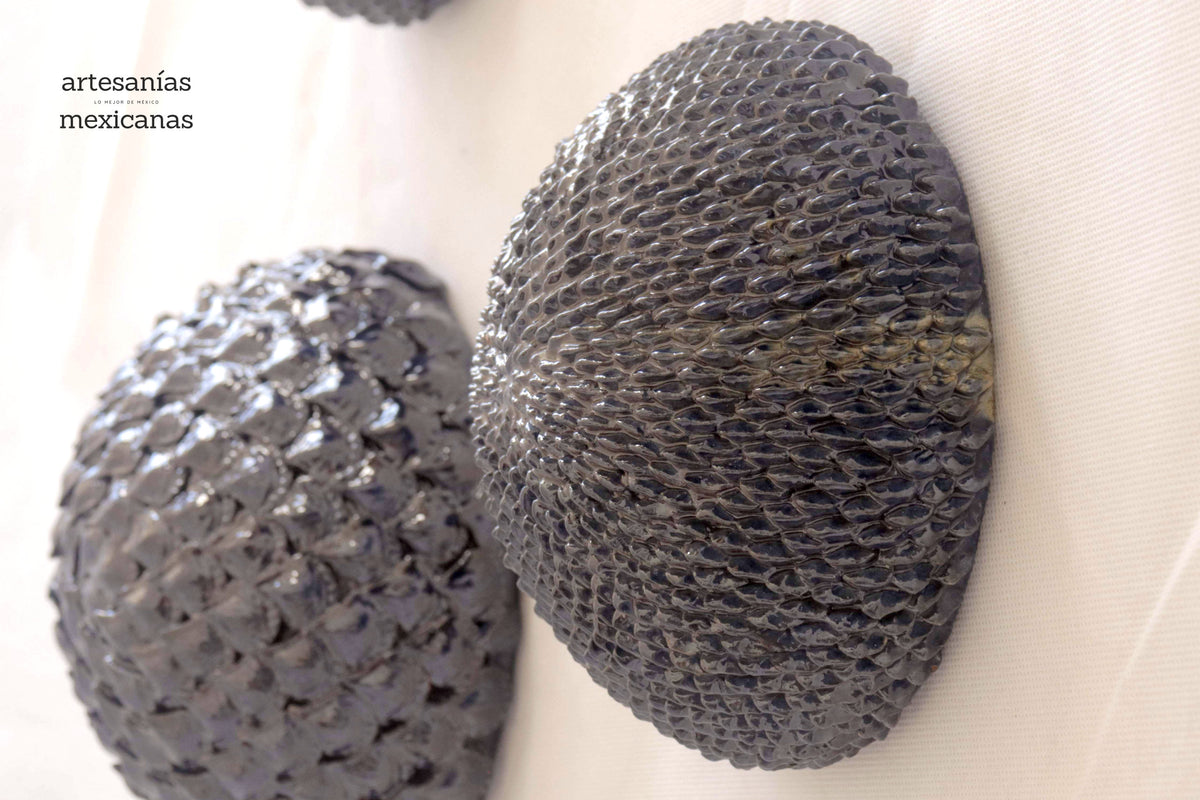 Esferas vidriadas azules de pared - En producción