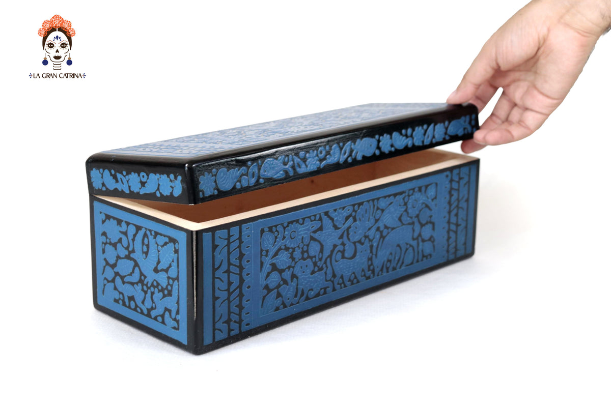 Caja de Olinalá Hecha a Mano – Baúl Decorativo Azul con Arte Floral Tradicional 33 cm. 12.9 in. Olinala