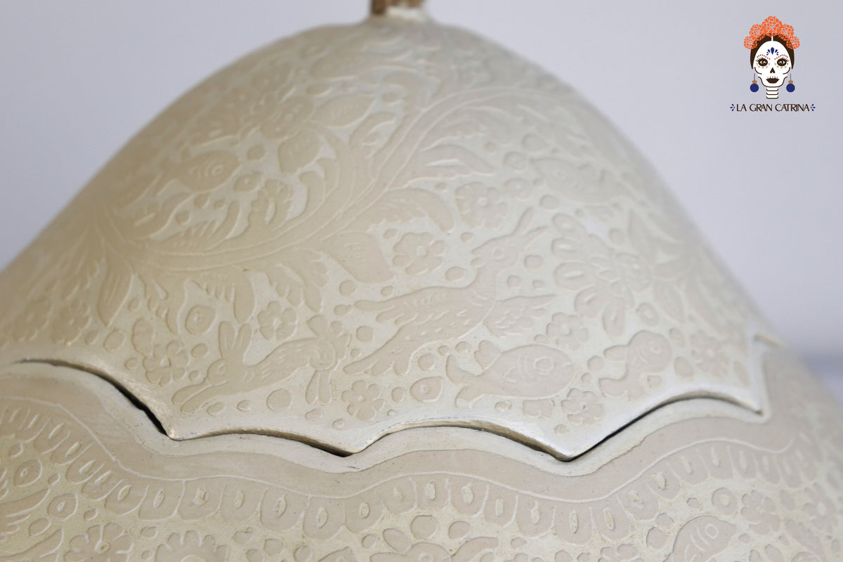 Guaje blanco artesanal grande - 32.5 cm. 12.7 in. Artesanía