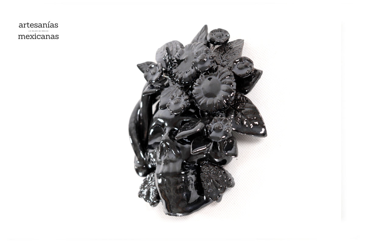 Calavera negra chica de pared Il - Barro vidriado - 14.5 cm. 5.7 in.