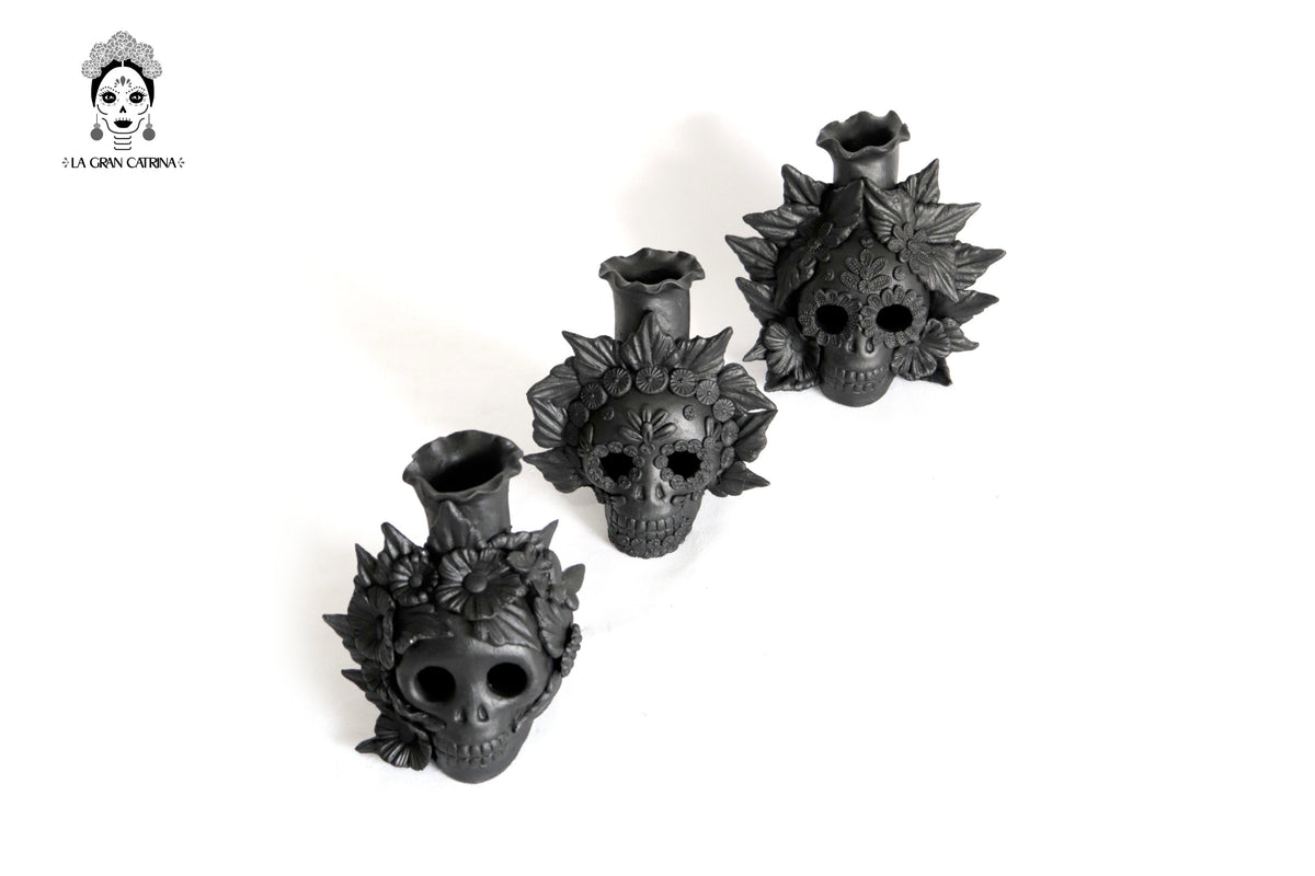 Set 3 Candelero Negos Barro Flores Caladas - 16 Cm. 6.5 In Candelabros