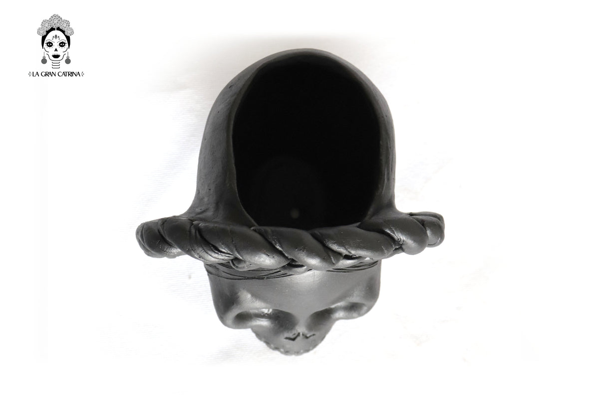 Set 3 Calaveras Negras con Trenza de Barro 18 Cm. 7 In. Maceta