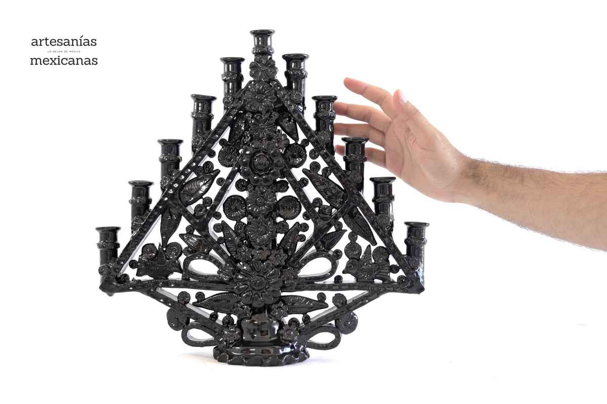 Candelero triangulo de 11 velas - 37 cm. 14.5 in Candelabros