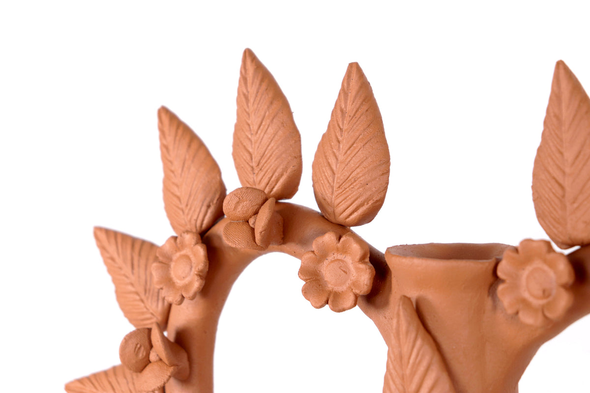 Candelero de Día de Muertos - Barro natural - 29 cm. 11.5 in.