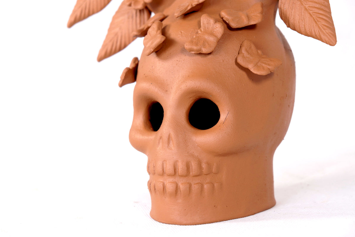 Candelero de Día de Muertos - Barro natural - 29 cm. 11.5 in.