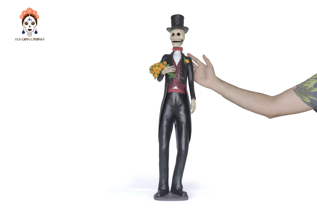 Catrín Elegante con Flores de Cempasúchil - 73 cm. 28.7 in. Catrina