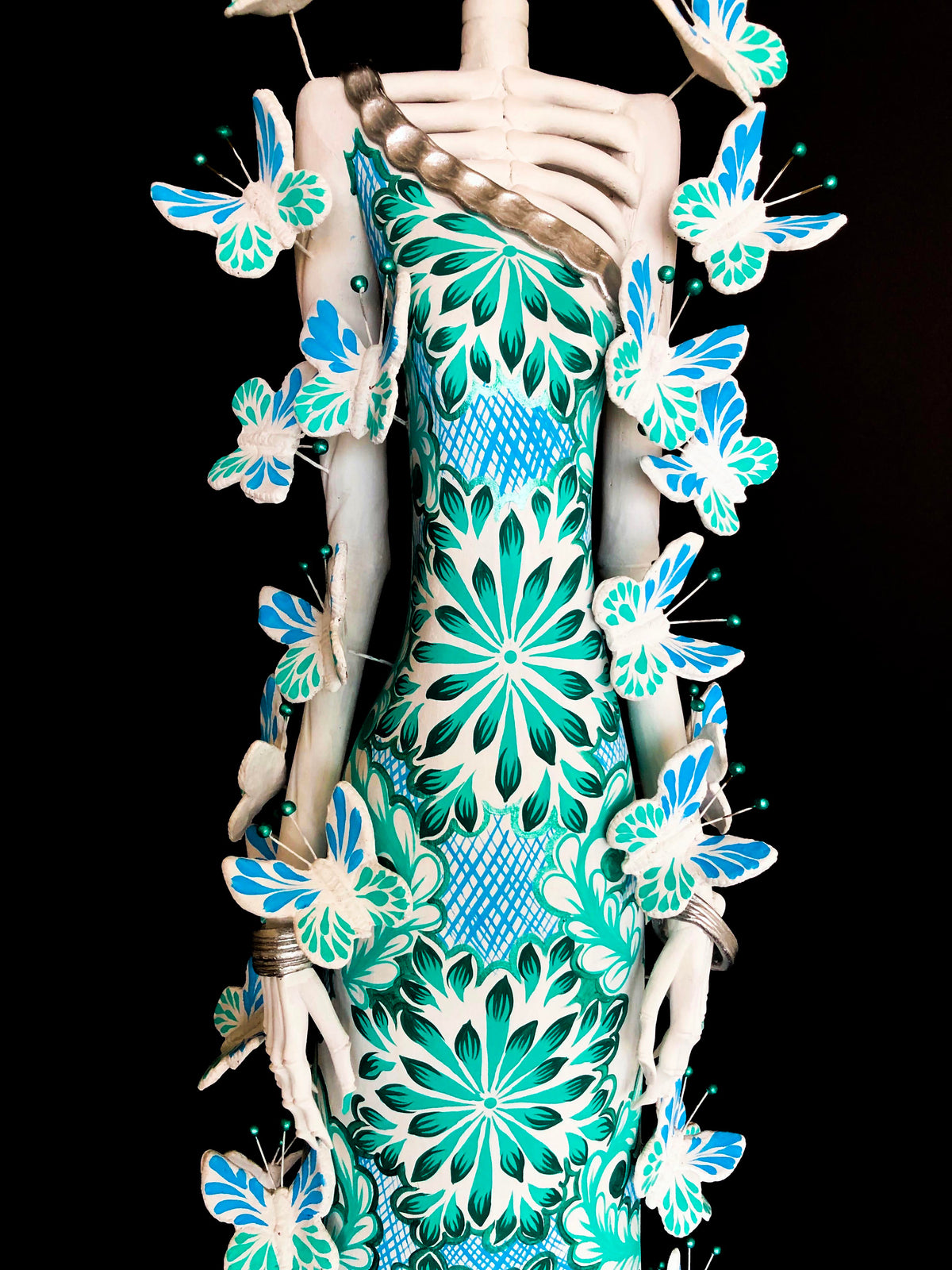Catrina blanca con mariposas turquesas - 100 cm. 40 in. - Sobre Pedido Catrina
