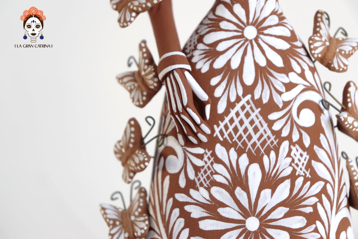 Catrina de Mariposas Natural y Blanco - 30 cm. 12 in.