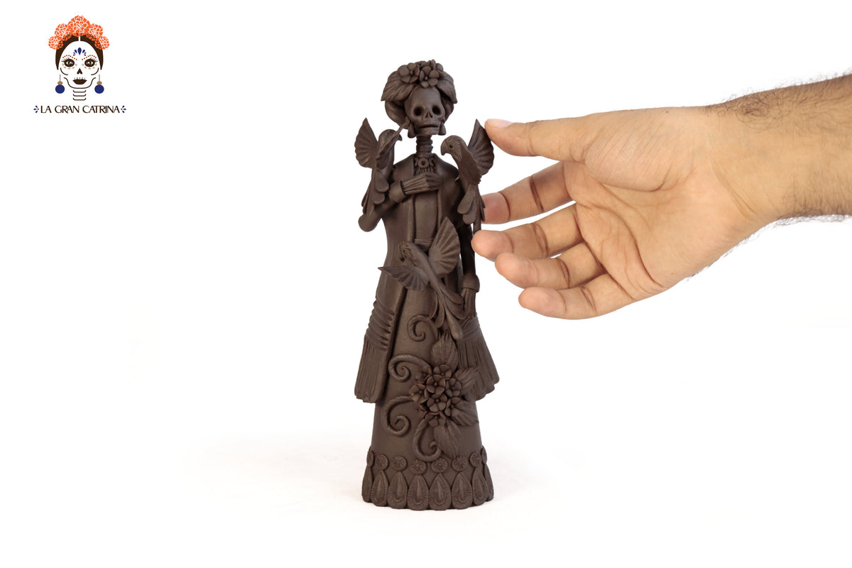 Catrina Frida Kahlo con Loros - 24 cm. 10 in. Catrina
