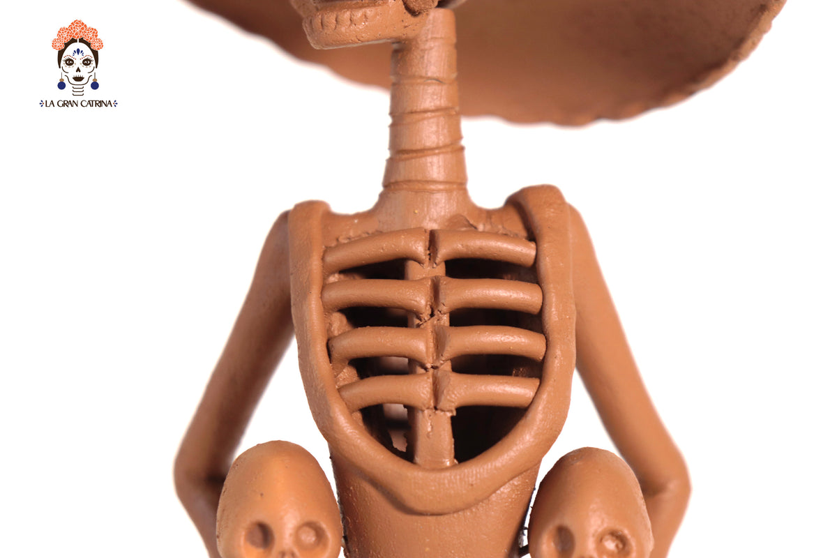 Pareja de Catrinas de Barro - 30 cm. 12 in. Catrina