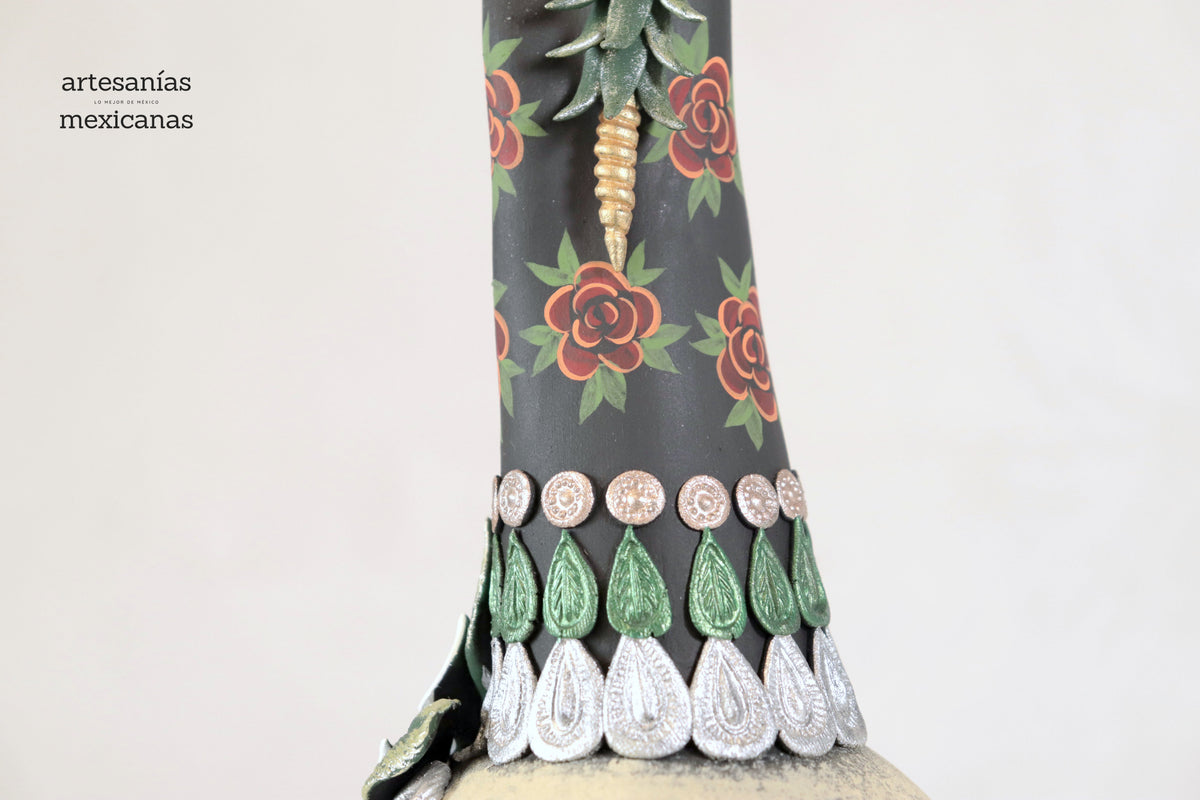 Catrina con flores rojas sobre calavera - 47 cm. 19 in. - En produccion Catrina