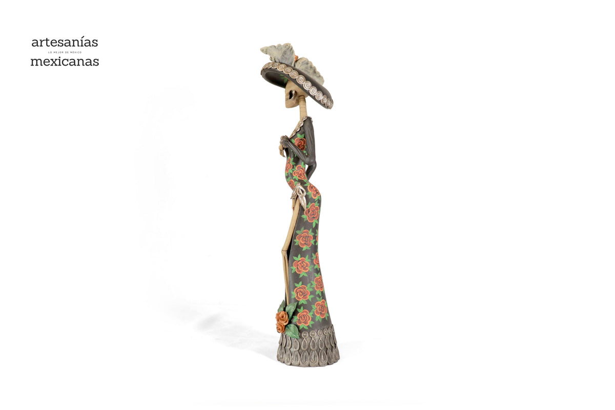 Catrina con vestido de flores rojas - 50 cm. 20 in. Catrina
